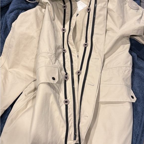 Canada Goose trench coat - Picture 6 of 11
